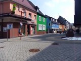 Spaziergang durch die Fußgängerzone in Stadt Gemünd, Montag den 1.04.2013