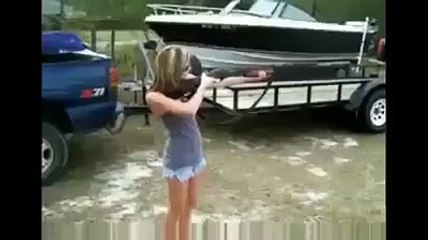 هاو علاش يجب منع البنات من دخول الجيش