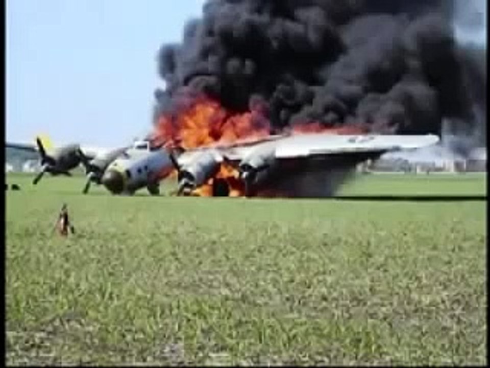 B-17 Crash The Liberty Belle - Most Complete Footage