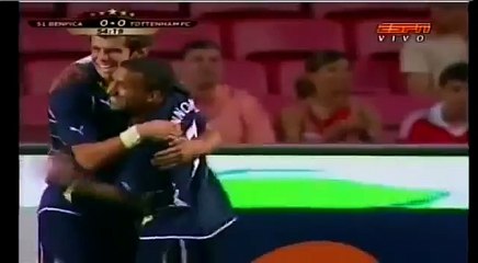 Pase extraordinario de Giovani Dos Santos | Benfica v. Tottenham 2010