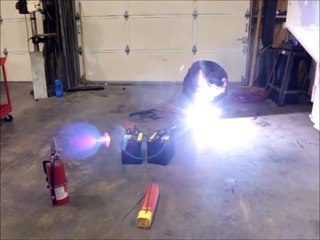 Faire de la soudure avec 2 batteries de voiture