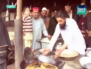 Man who can put hands in Hot Oil