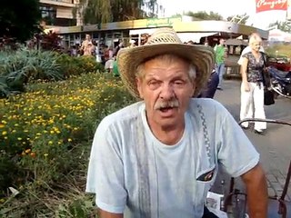 Мужчина -классно поёт украинские, народные песни /08.08.2010/