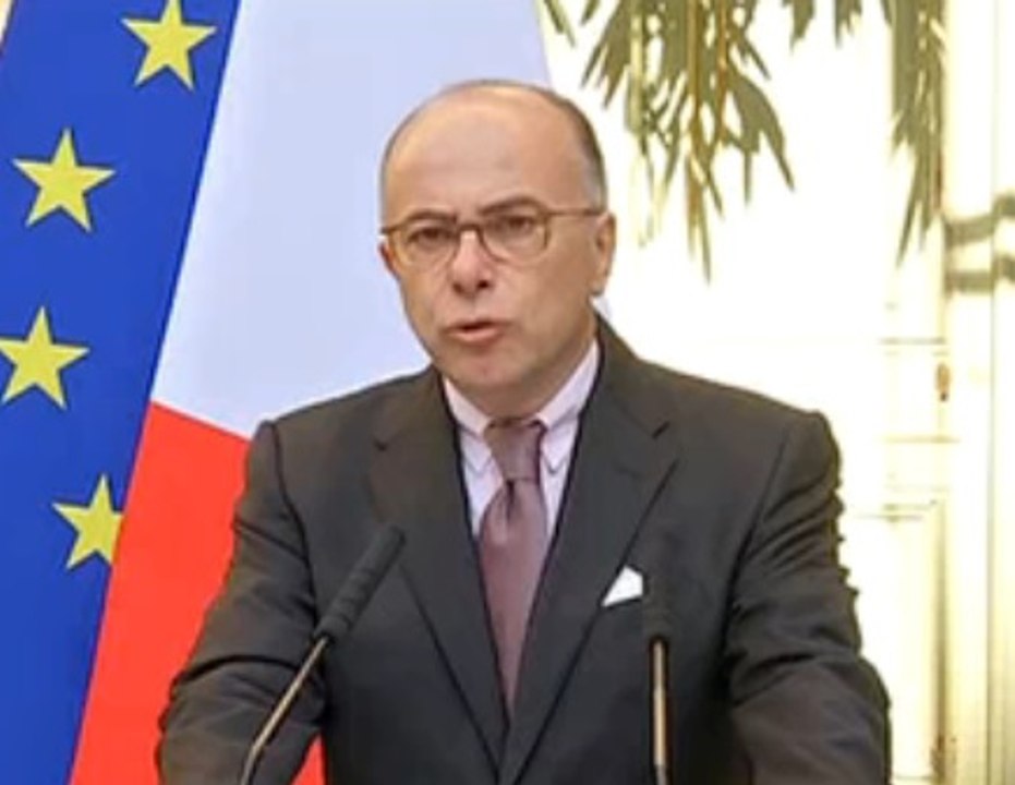 Bernard Cazeneuve : «Un attentat a été évité contre une ou deux églises à Paris»