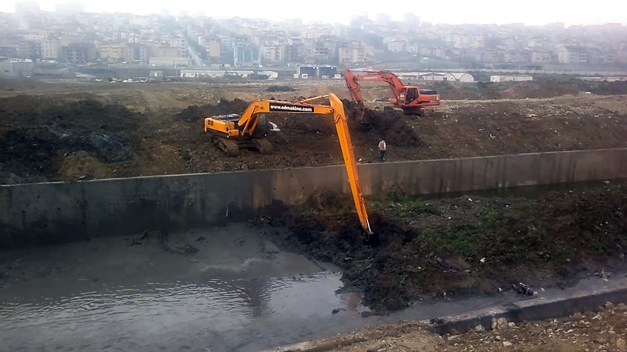 KANAL TEMİZLİĞİ, KANAL ISLAHI, SIĞ SU TEMİZLİĞİ, UZUN BOMLU EKSKAVATÖR, LONG REACH EXCAVATÖR