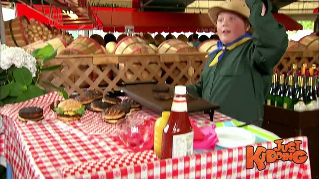 Scary Bacon Burger Prank