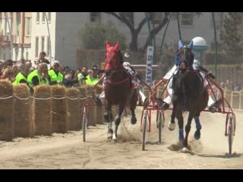 Napoli - Il Gran Trotto sul Lungomare (20.04.15)