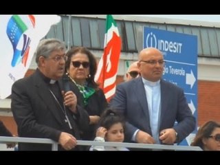 Tải video: Carinaro (CE) - Indesit, il cardinale Sepe incontra gli operai (19.04.15)