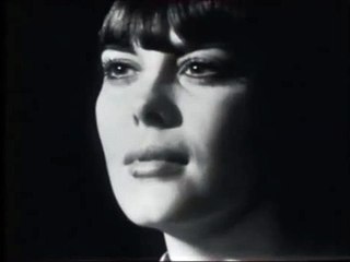 Mireille Mathieu -  "Celui que j'aime"   (1966) NB
