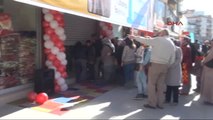Kırıkkale Yeni Açılan Mağazada Ücretsiz Halı ve Paspas İzdihamı