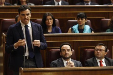Sánchez provoca alboroto con el "miembros y miembras"