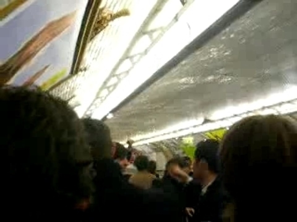 UNI METRO PARIS