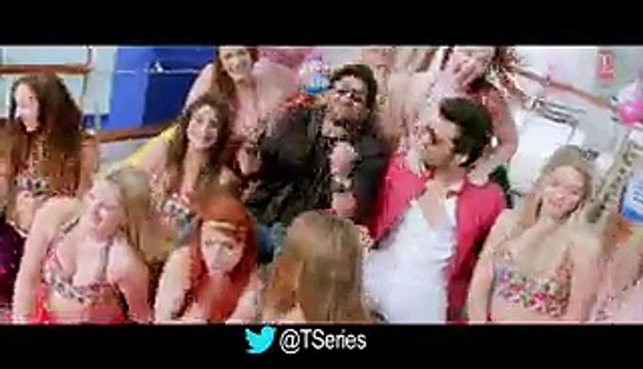 Boat Ma Kukdookoo Song 2015-Welcome To Karachi-Watch Arshad Warsi
