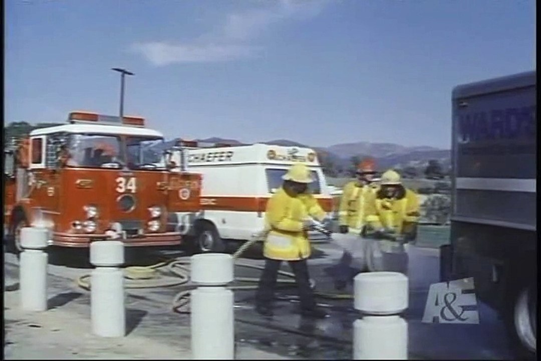 T.J Hooker - S02E15 - The Mumbler