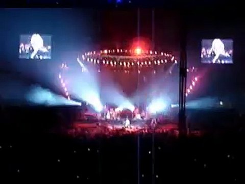 Shakira Oral Fixation Tour 2006