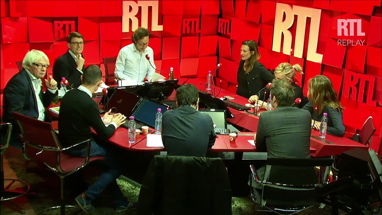 Stéphane Bern reçoit Camille Cottin, Noémie Saglio et Eloïse Lang dand A La Bonne Heure du 22-04-2015 Partie 3