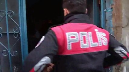 Hırsızlık çetesine yönelik operasyon kamerada