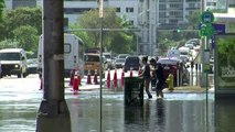 Rising sea levels threaten glamorous tourist hub Miami Beach