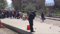 Edirne - Polis, Bıçaklı Saldırganı Bacağından Vurdu