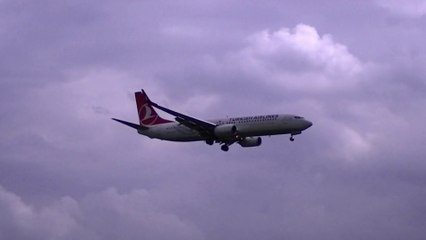 Turkish Airlines  TC-JVE landing Münster Osnabrück Airport