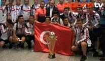 Dünya şampiyonu Trabzon Erdoğdu Anadolu Lisesi yurda döndü