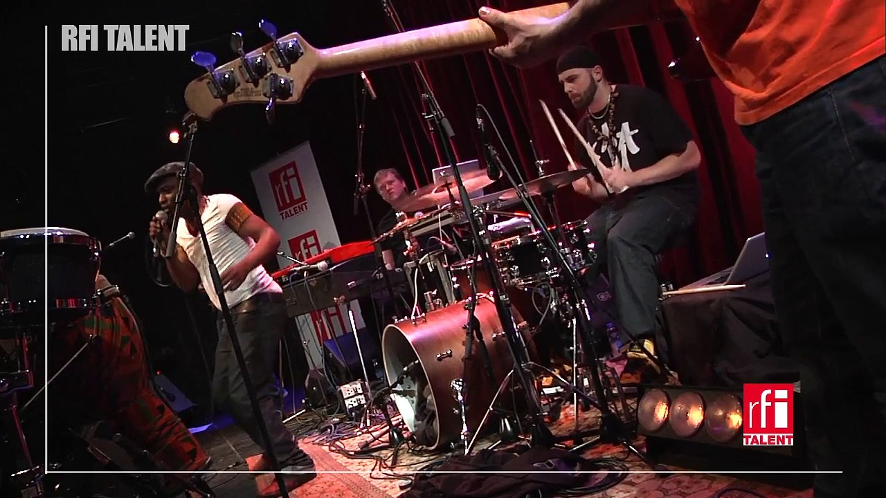 Fredy Massamba - 'Nkembo' (Live)