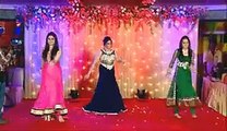 Asan Yar Banaya e Nach K _ Beautiful Females Dance on Wedding