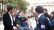 Circulaire Guéant : Les étudiants jettent leurs diplômes à la poubelle à la Sorbonne en France
