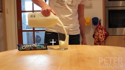 Des Oreos, du lait et des tricks de fou!