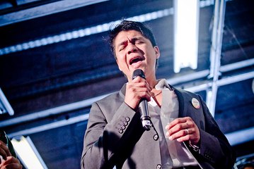 Américo pagó millonaria cifra por no dar indemnización a ex músicos - SQP