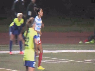 Depois de brilhar com rolinho e golaço, Press é eleita a jogadora da semana