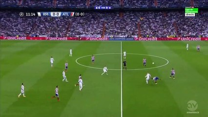 real madrid v. atletico Chicharito 1st chance