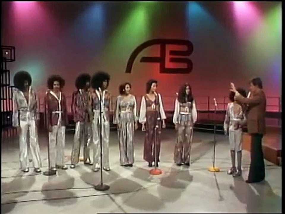 Dick Clark Interviews The Sylvers  - American Bandstand 1976
