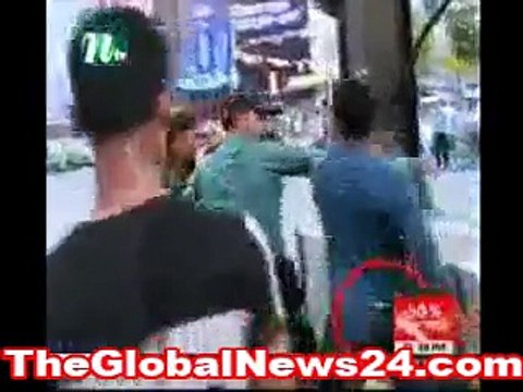 খালেদা জিয়ার গাড়িবহরে হামলা: Activist attacked on Khaleda’s motorcade at Bangla Motor beat her CSF on 22nd April,2015