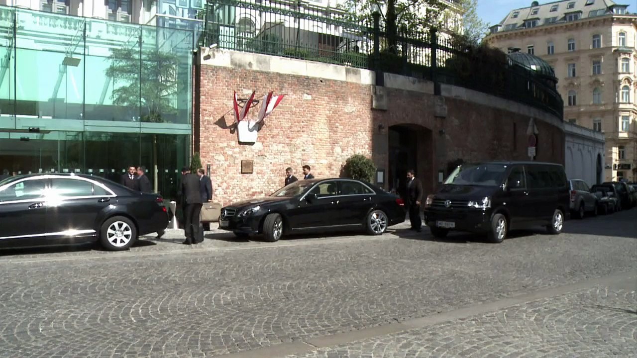 Irán y potencias reanudan diálogo nuclear