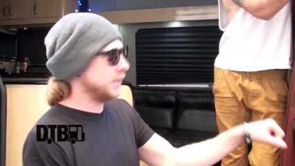 Red Jumpsuit Apparatus - BUS INVADERS Ep. 782