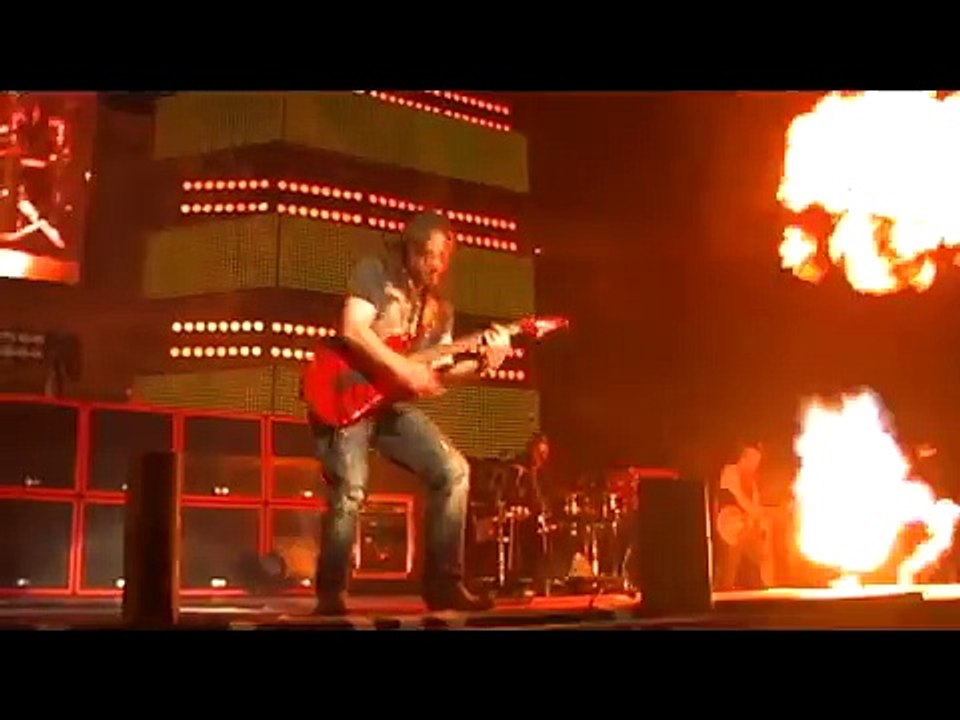 Maná - Clavado en un bar [En vivo]