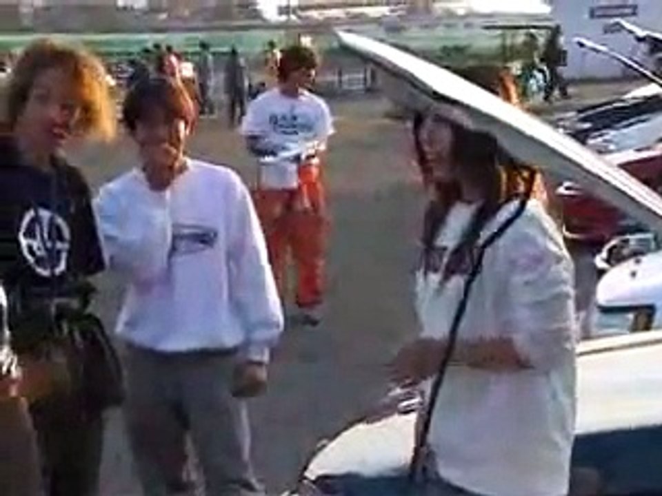 かなり上手い！女の子がシルビアS14でドリフト