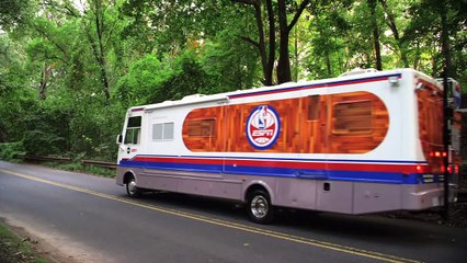 Jeff Van Gundy Adjusts Amar'e Stoudemire's Seat - NBA on ESPN