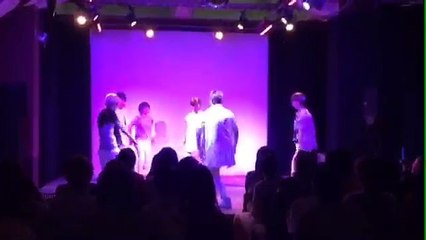 4/4 E.O.Junior sexy,free&single