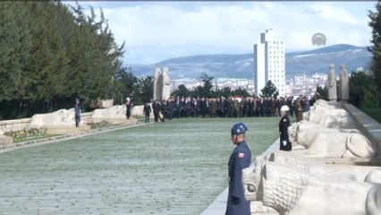 Anıtkabir'de Tören (1)