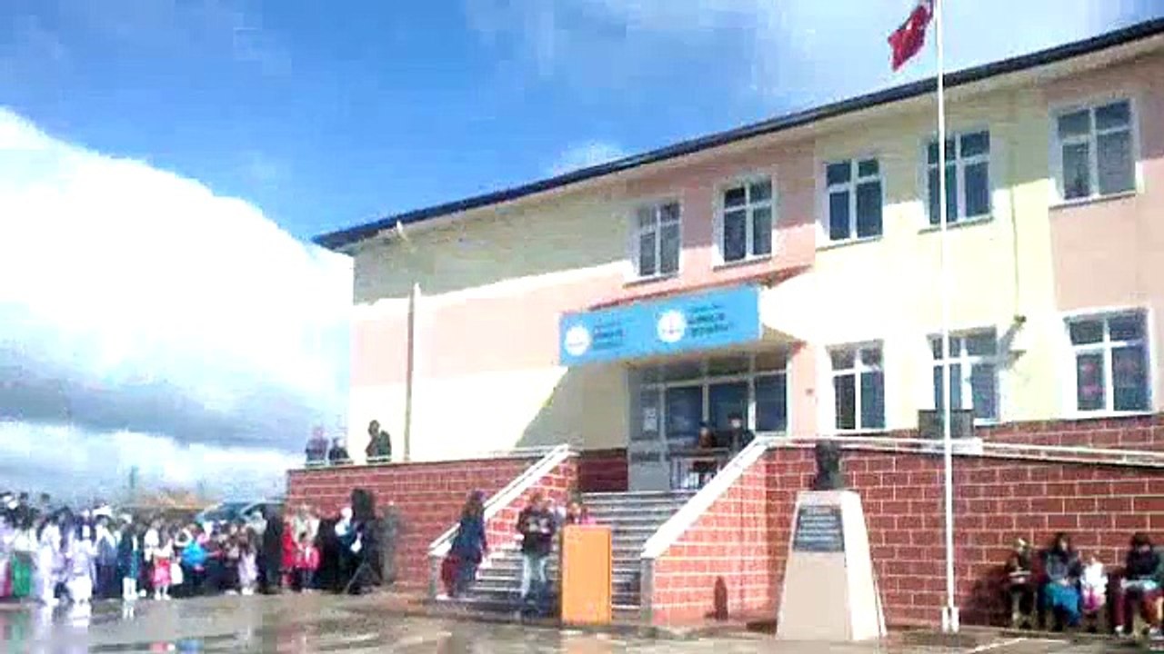 23 nisan 2015 Meclisin kuruluşu tasviri