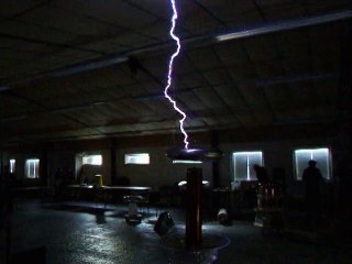 Big Tesla Coil on static gap (2006)