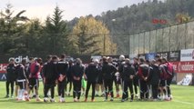 Beşiktaş, Kardemir Karabükspor Mesaisine Devam Ediyor