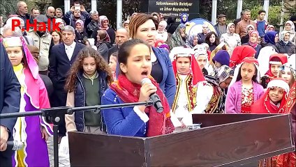 Sakarya şiiri ile ağladı ve ağlattı