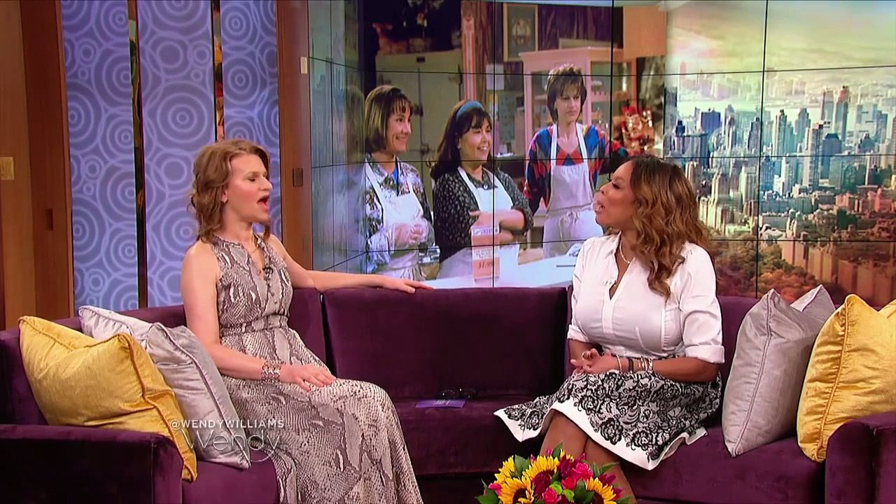 Sandra Bernhard Won't Watch Bruce Jenner's Interview with Diane Sawyer (720p)