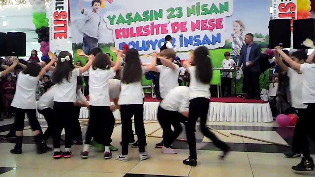 +KULESİTE'DE 2-A SINIFI MÜZİKLİ DANS GÖSTERİSİ
