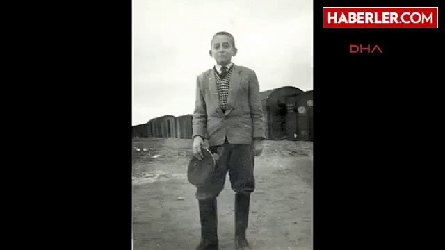 Kılıçdaroğlu 23 Nisan'ı Çocukluk Fotoğrafını Paylaşarak Kutladı