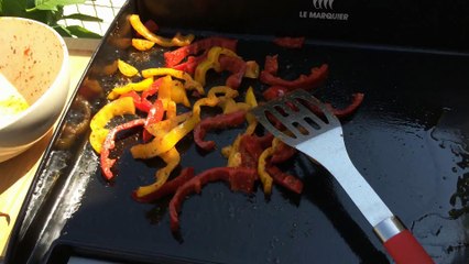 Une recette "poivrons à la plancha avec gigot d'agneau à griller"
