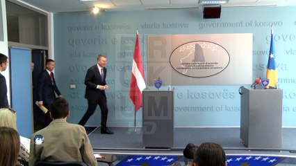 RINKEVICS KRITIKON SERBINË PËR THAÇIN